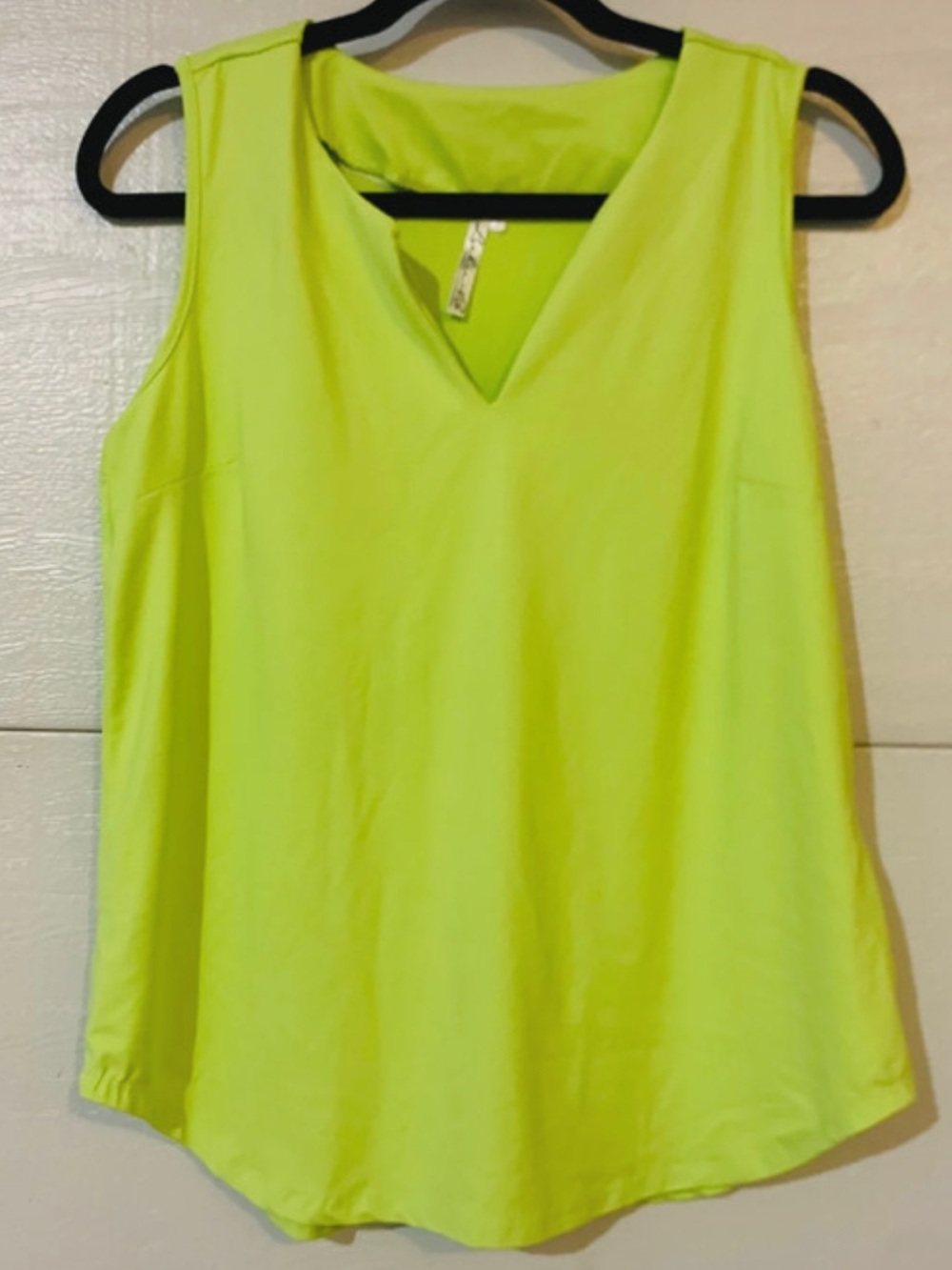 Lulu-B Neon Lime V-Neck Sleeveless Camisole